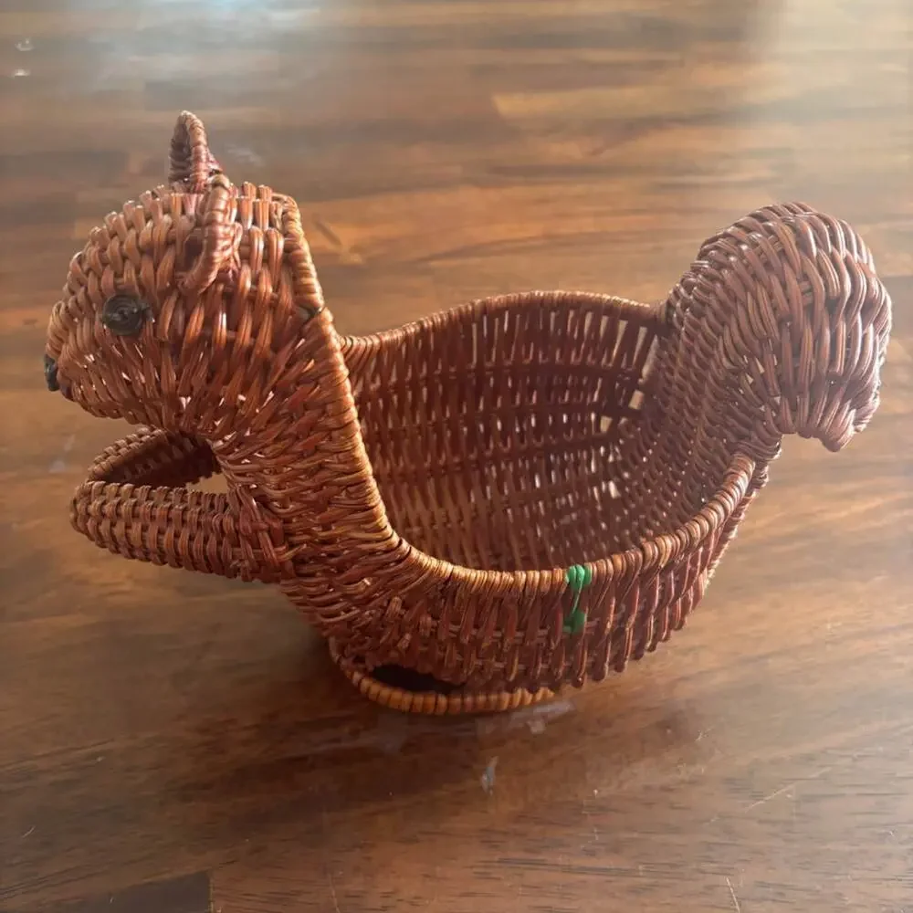 Wicker Ease Squirrel Woven Basket